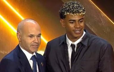 蓉城vs梅州首发：4外援PK3外援 韦世豪周定洋先发